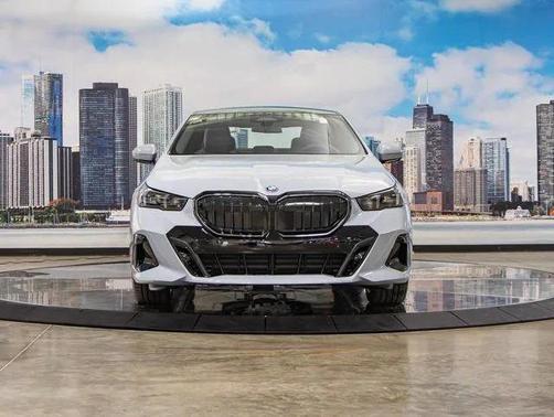 2026 BMW 550e xDrive