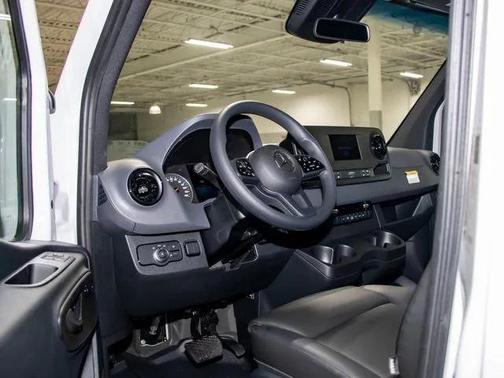 2024 Mercedes-Benz Sprinter 2500 High Roof