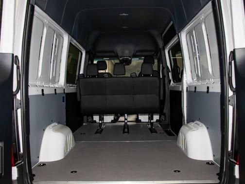 2024 Mercedes-Benz Sprinter 2500 144 WB High Roof