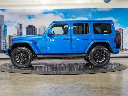 Hydro Blue Pearl Coat 2023 Jeep Wrangler 4-Door High Altitude 4x4