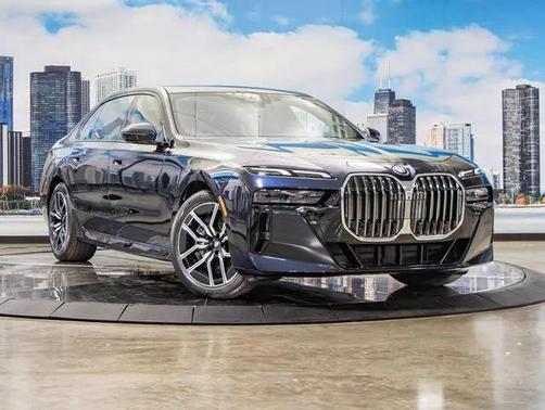 2025 BMW 760 xDrive