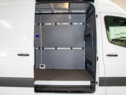 2025 Mercedes-Benz Sprinter 2500 Cargo 170 WB