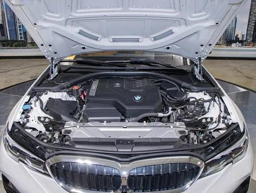 2021 BMW 330 xDrive