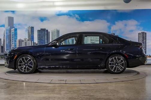 2024 BMW i7 M70