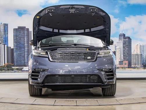 2026 Land Rover Range Rover Velar Dynamic SE