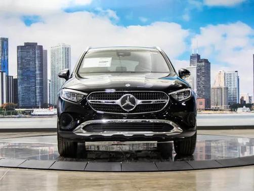 2026 Mercedes-Benz GLC 300 4MATIC