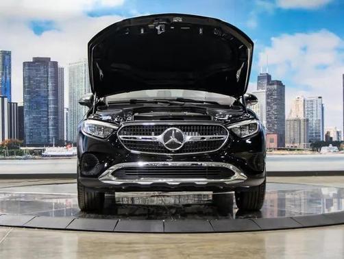 2026 Mercedes-Benz GLC 300 4MATIC