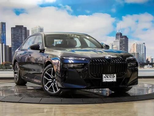 2025 BMW 750e i xDrive