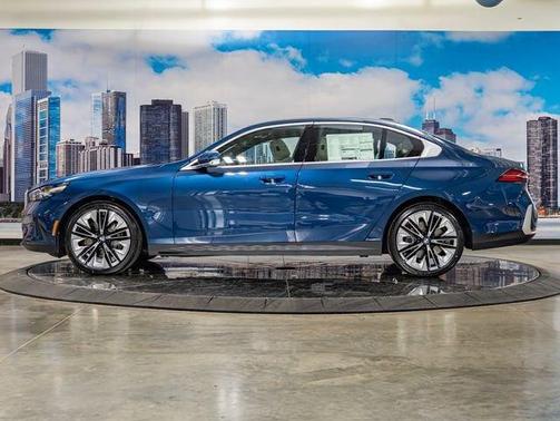 Phytonic Blue Metallic 2027 BMW 540 xDrive