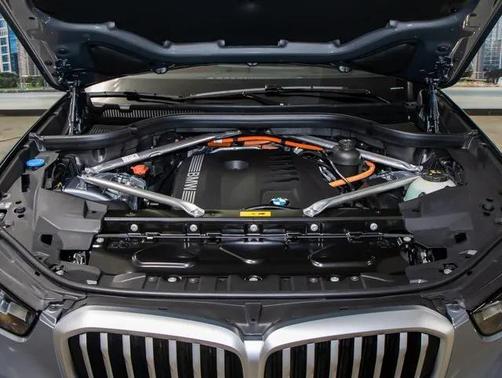 2026 BMW X5 PHEV xDrive50e