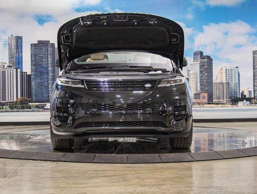 2025 Land Rover Range Rover Sport SE