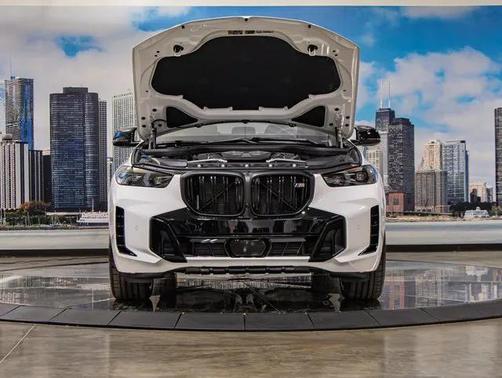 2026 BMW X5 M60i