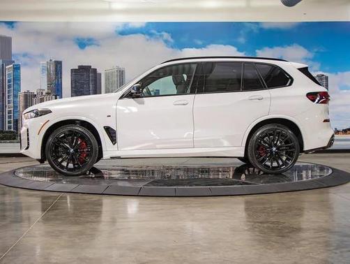2026 BMW X5 M60i