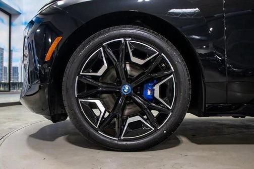 2024 BMW iX M60