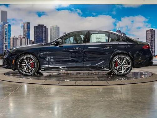 2026 BMW 550e xDrive