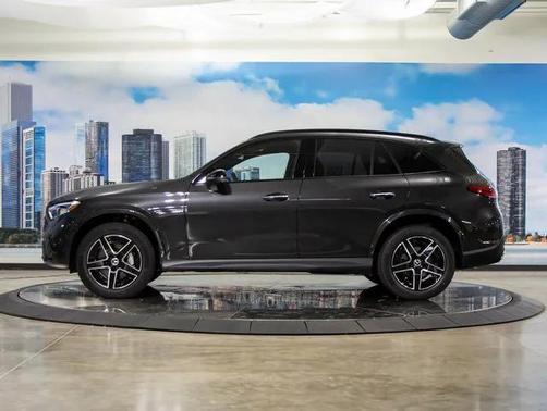 2026 Mercedes-Benz GLC 300 4MATIC