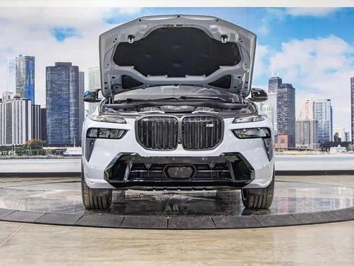 2026 BMW X7 M60i