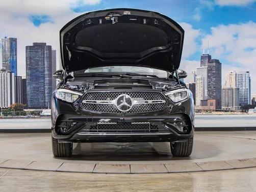 2026 Mercedes-Benz GLC 300 4MATIC