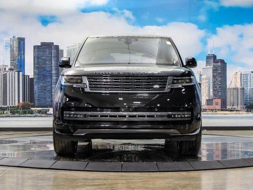 2025 Land Rover Range Rover SE