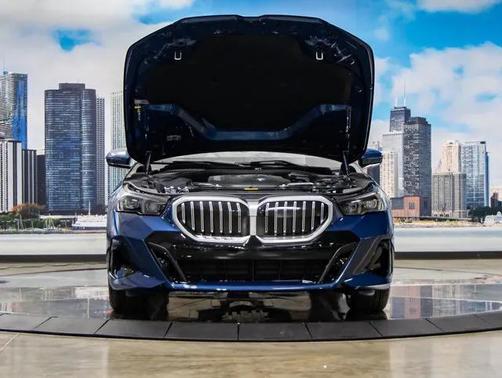 2026 BMW 550e xDrive