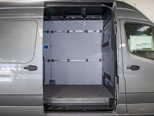 2025 Mercedes-Benz Sprinter 2500 Cargo 170 WB