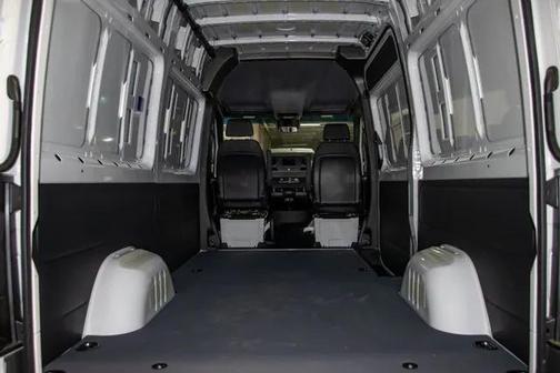 2024 Mercedes-Benz Sprinter 2500 144 WB High Roof