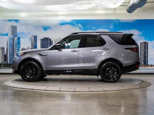 2025 Land Rover Discovery P360 Dynamic SE
