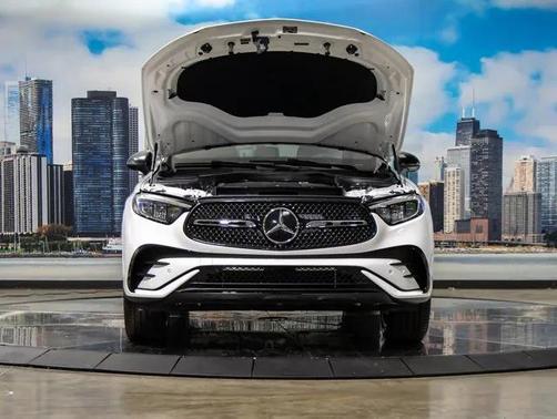 2026 Mercedes-Benz GLC 300 4MATIC