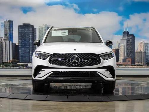 2026 Mercedes-Benz GLC 300 4MATIC