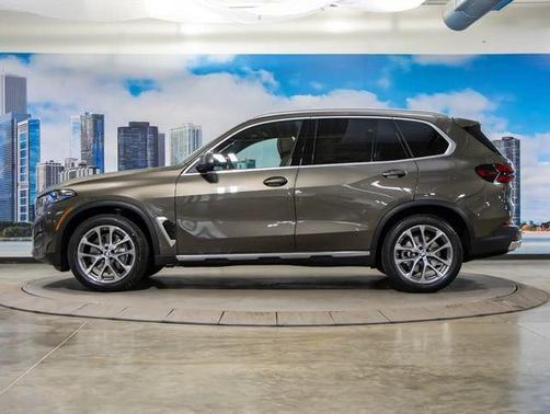 Manhattan Green 2026 BMW X5 xDrive40i