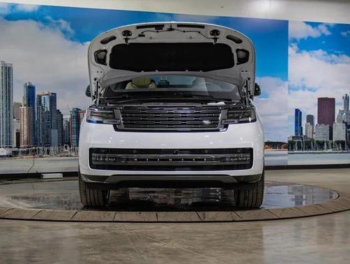 2026 Land Rover Range Rover SE