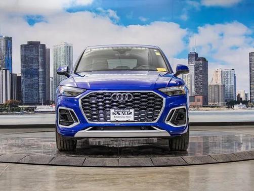 2022 Audi Q5 45 S line Prestige