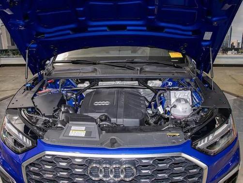 2022 Audi Q5 45 S line Prestige