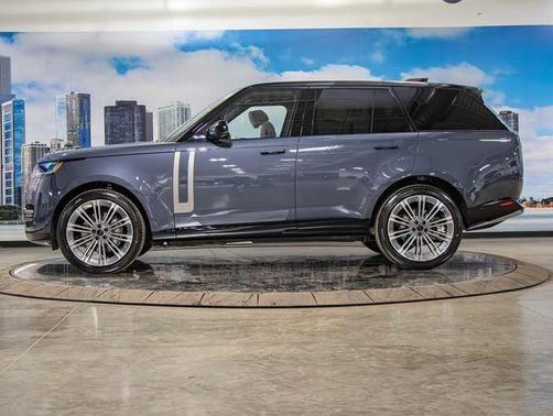 Varesine Blue 2026 Land Rover Range Rover SE