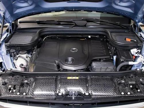 2026 Mercedes-Benz GLS 450 4MATIC