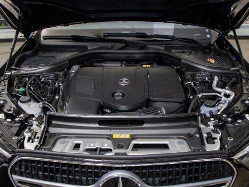 2025 Mercedes-Benz GLC 350e Base
