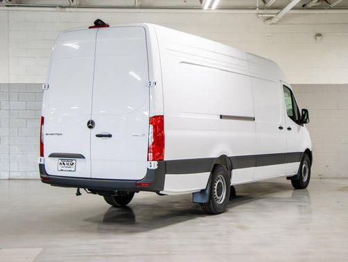 2025 Mercedes-Benz Sprinter 2500 Cargo 170 WB