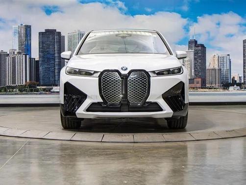 2025 BMW iX xDrive50