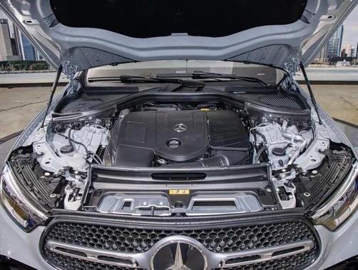 2026 Mercedes-Benz GLC 300 4MATIC