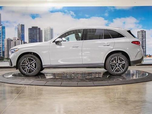 2026 Mercedes-Benz GLC 300 4MATIC