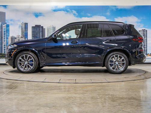 2026 BMW X5 M60i