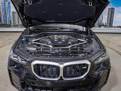 2026 BMW X5 M60i