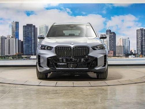 Gray Metallic 2026 BMW X5 xDrive40i
