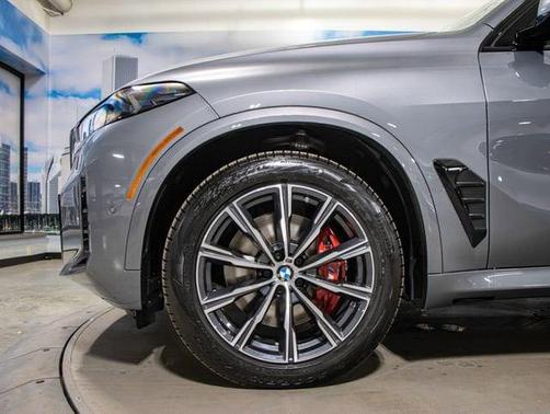 Gray Metallic 2026 BMW X5 xDrive40i