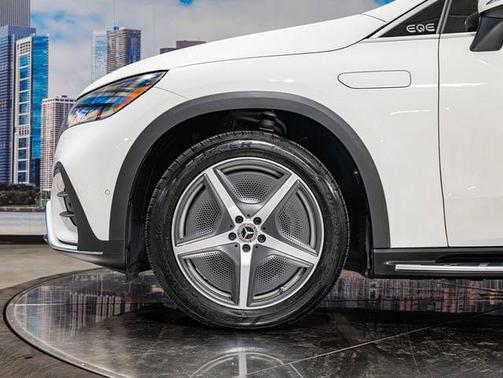 Polar White 2025 Mercedes-Benz EQE 350 4MATIC