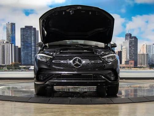 2026 Mercedes-Benz GLC 300 4MATIC