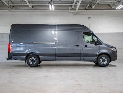 2025 Mercedes-Benz Sprinter 2500 High Roof