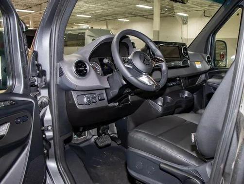 2025 Mercedes-Benz Sprinter 2500 High Roof