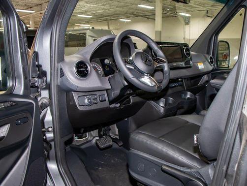 2025 Mercedes-Benz Sprinter 2500 High Roof