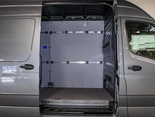 2025 Mercedes-Benz Sprinter 2500 Cargo 170 WB
